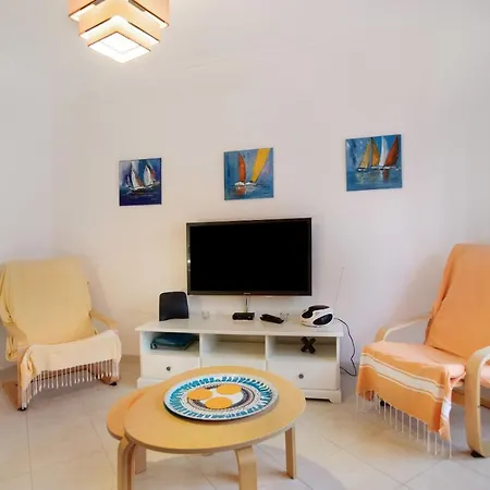 A O - La Source Apartment